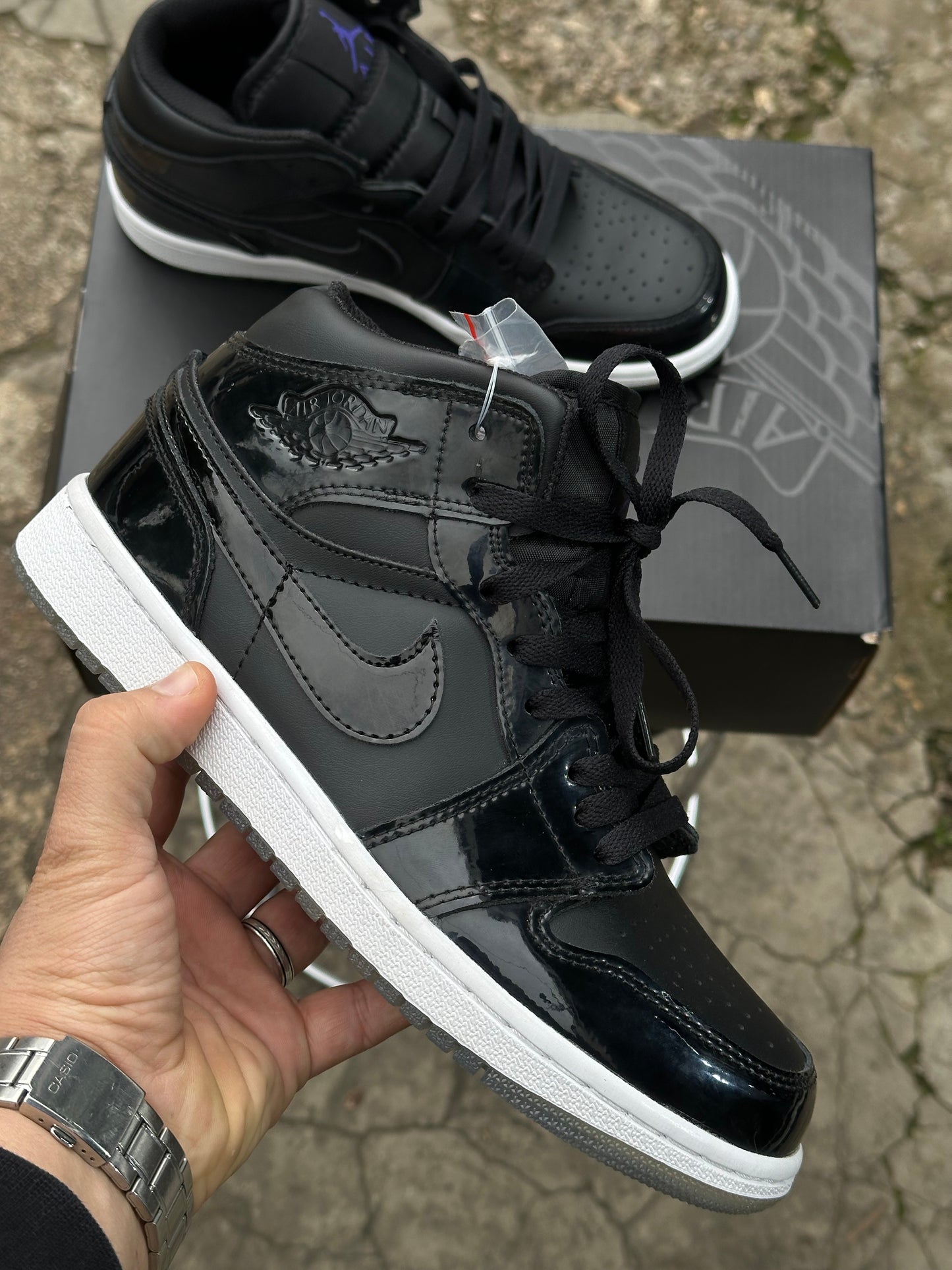 AIR JORDAN 1 BLACK PATENT