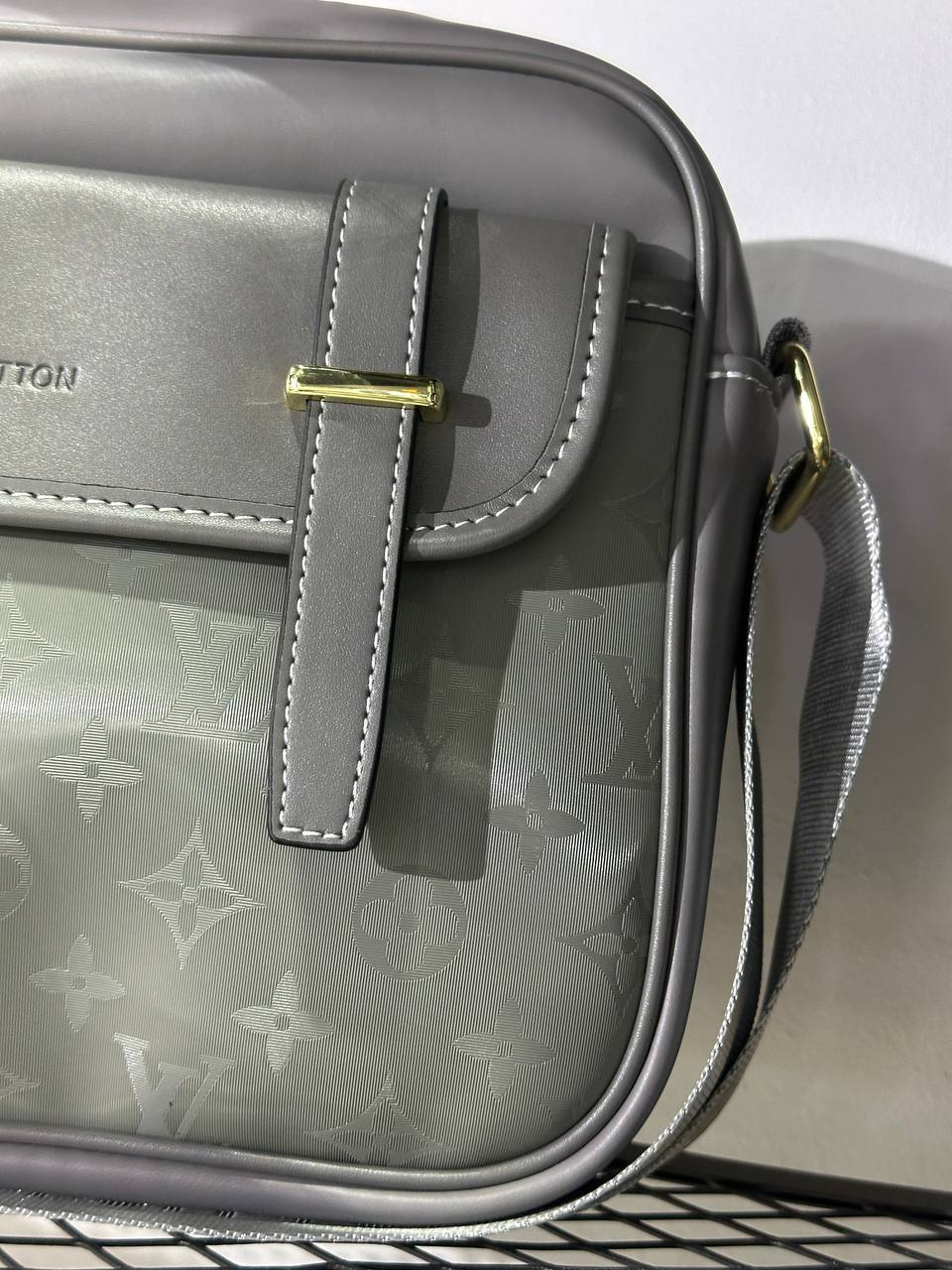 SACOCHE L V  Cross Bag