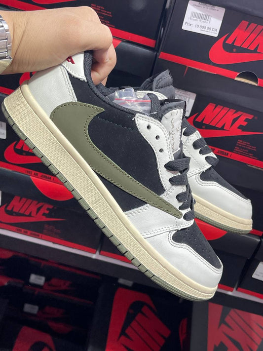 JORDAN 1 LOW TRAVIS SCOTT OLIVE