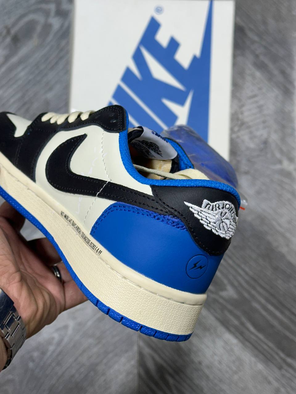 JORDAN 1 TRAVIS FRAGMENT