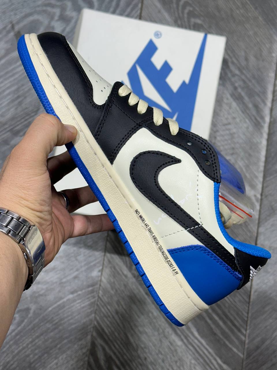 JORDAN 1 TRAVIS FRAGMENT